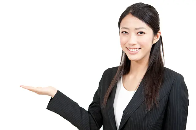 ご利用ガイドを説明するスタッフ
